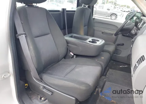 2010 Chevrolet Silverado 1500 Work Truck z USA, uszkodzony, nr VIN 1GCPCPEX8AZ296404